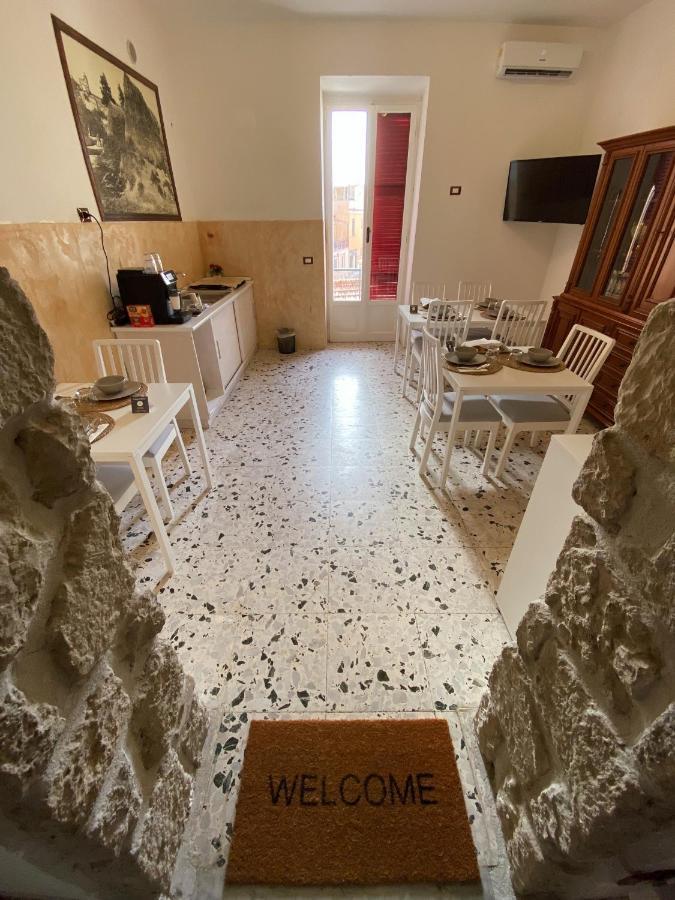 Bed and breakfast Happy Days Terracine Extérieur photo